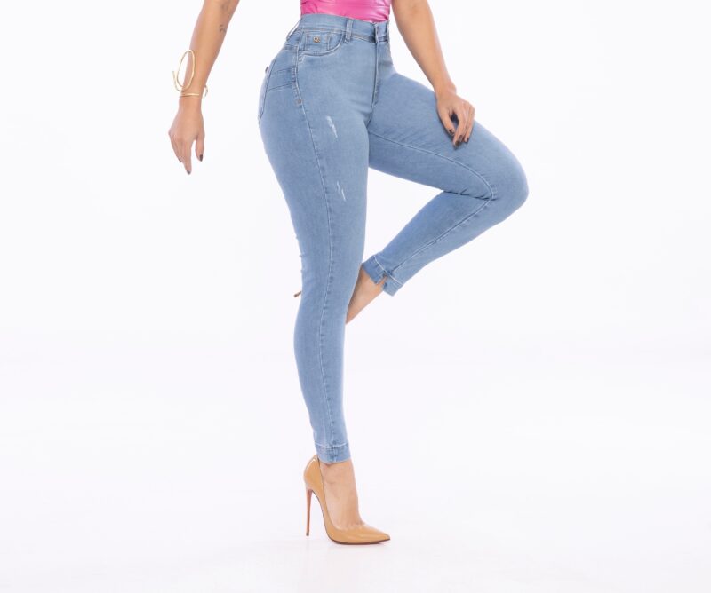 Calça Skinny Média Modelagem Levanta e Aumenta Bumbum